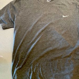 Nike Heather Gray T-shirt